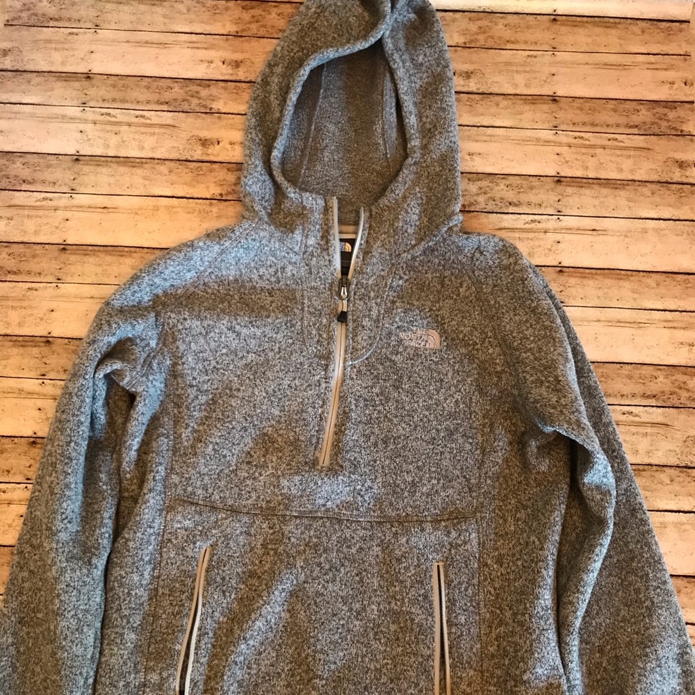 Women’s North Face Soft Fleece Hoodie size XS